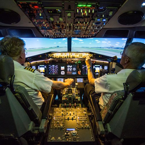 Virtual Jet Centre - 737-800 Flight Deck